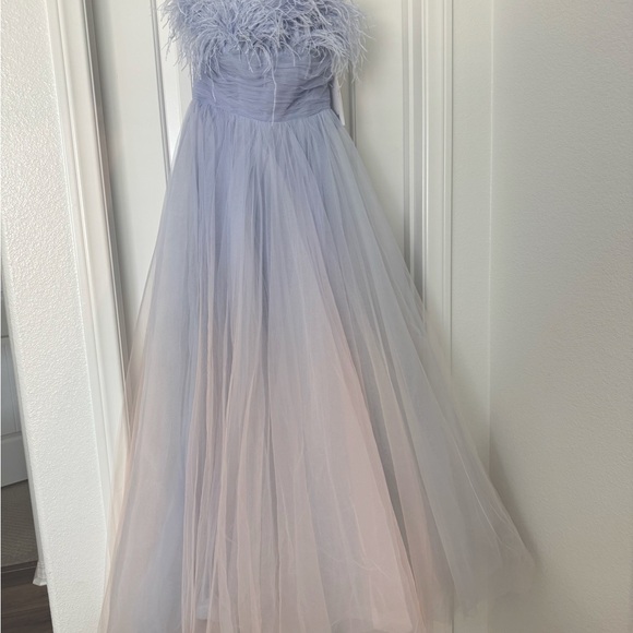 Mac Duggal Tulle Ombre Gown Perriwinkle NWT sz 2 #20557 - Picture 2 of 6